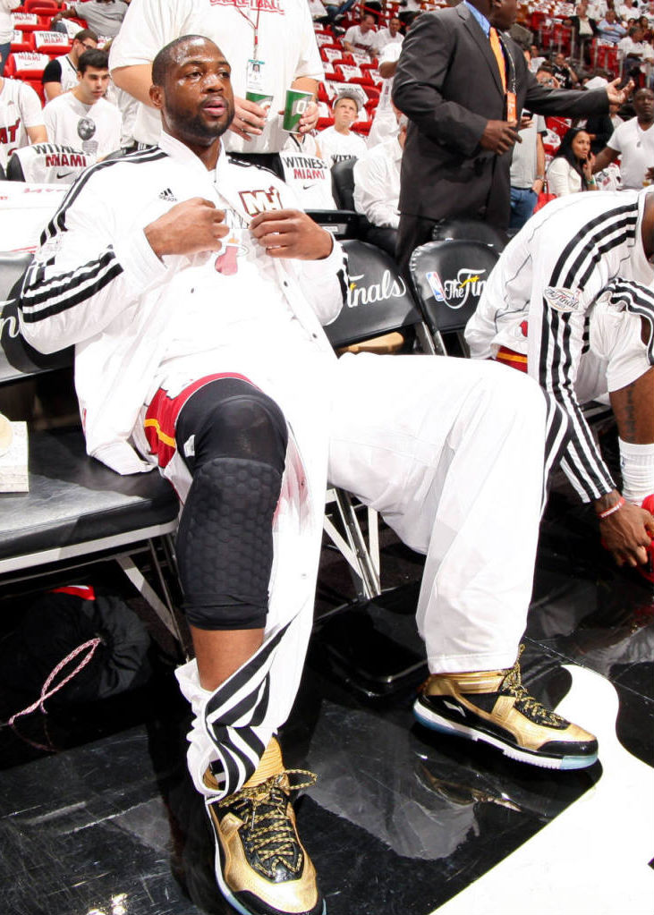 Dwyane Wade Wears Gold/Black Li-Ning Way of Wade Encore PE In Game 1 (3)