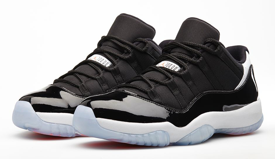 black low top jordan 11