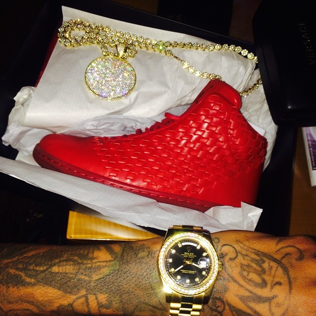 Soulja Boy Picks Up Jordan Shine Red