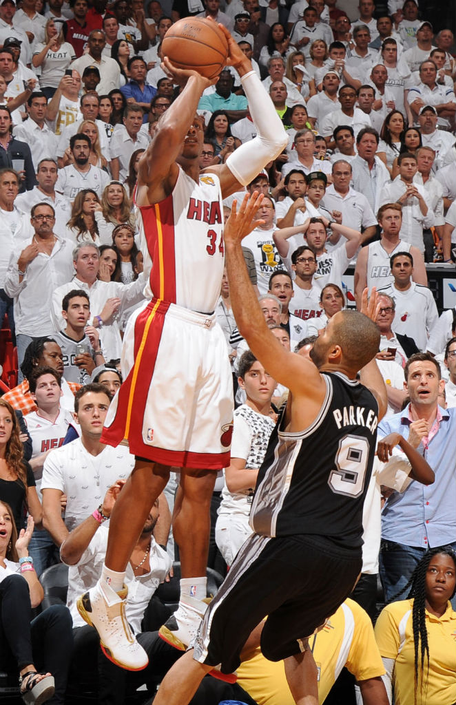 Ray Allen Makes Clutch Three-Pointer In Air Jordan XX8 (1)