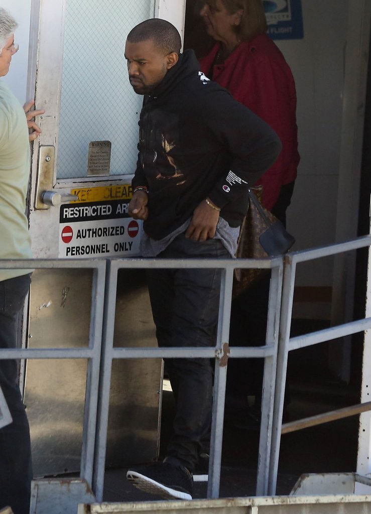 Kanye West Wears Nike Free Inneva Woven SP (4)