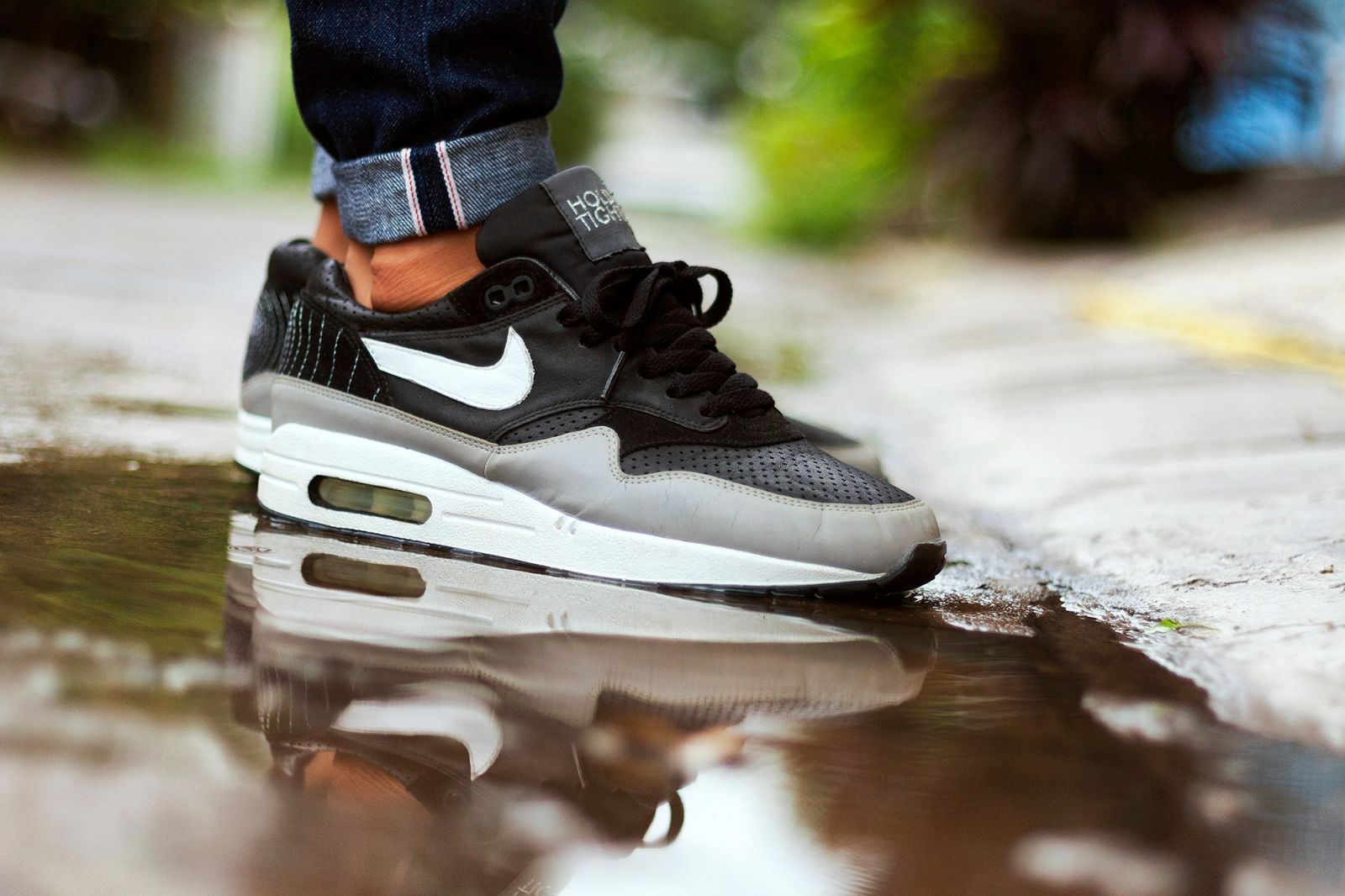 Nike Air Max 1 Hold Tight