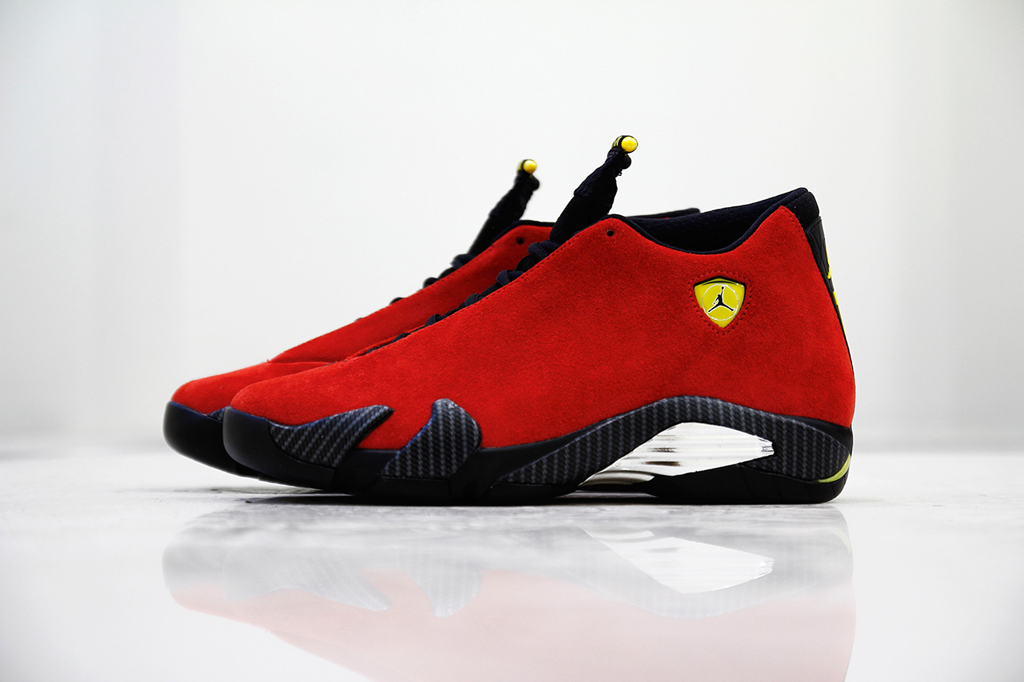 Jordan retro 13 on sale ferrari