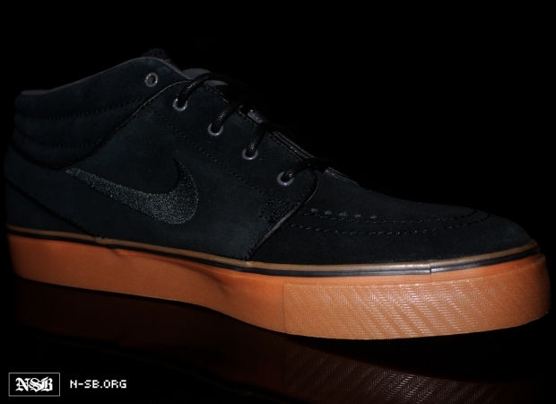 Nike SB Stefan Janoski Mid - Black/Gum Sole Collector