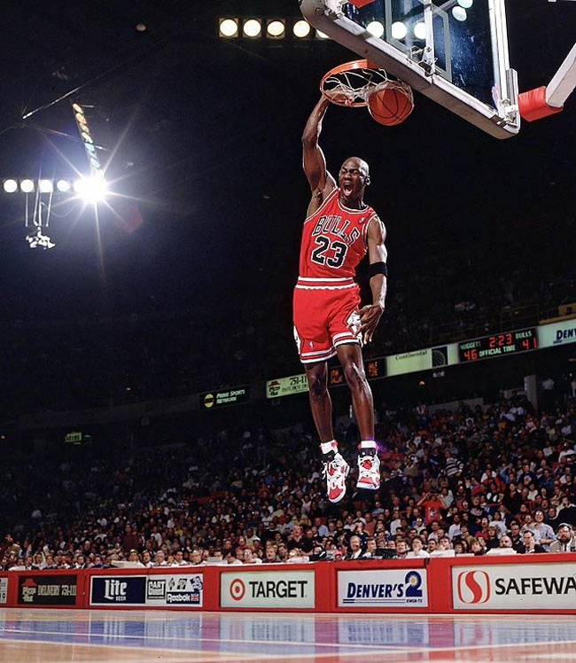 michael jordan wearing black infrared 6