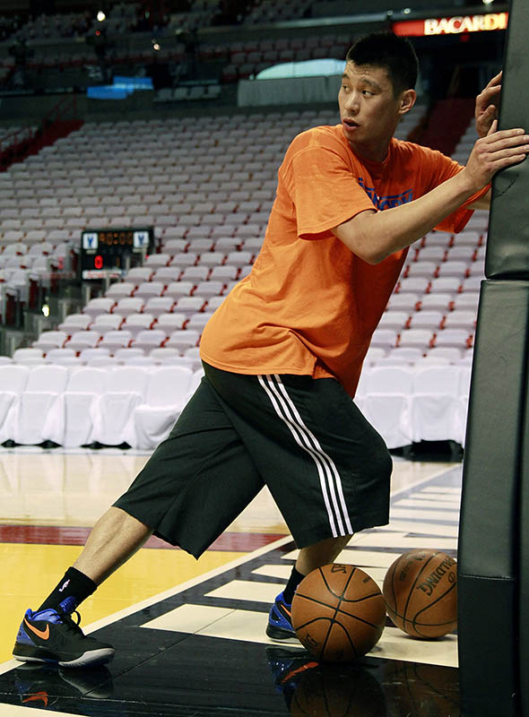 Jeremy Lin wearing Nike Zoom Hyperdunk 2011 Low