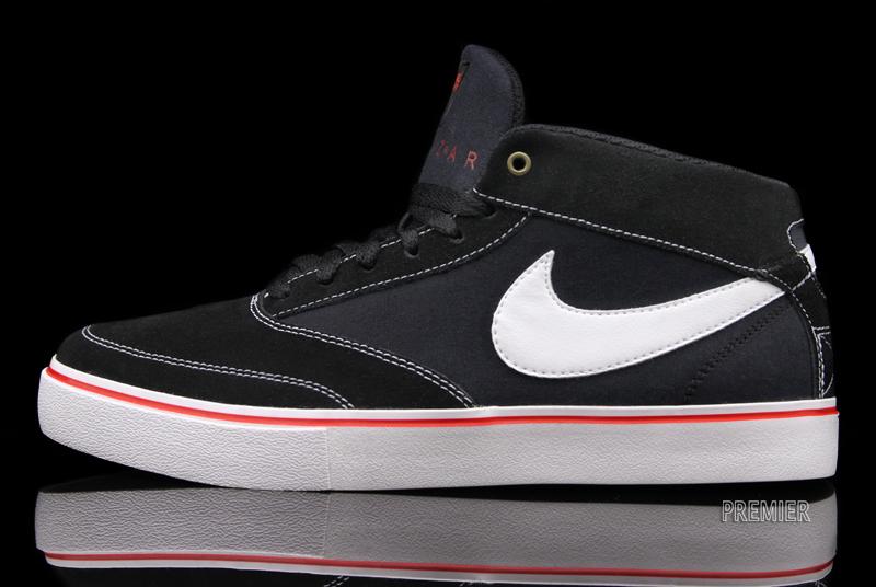 Tradicional virtual Desanimarse Nike SB Omar Salazar LR - Black / White | Sole Collector