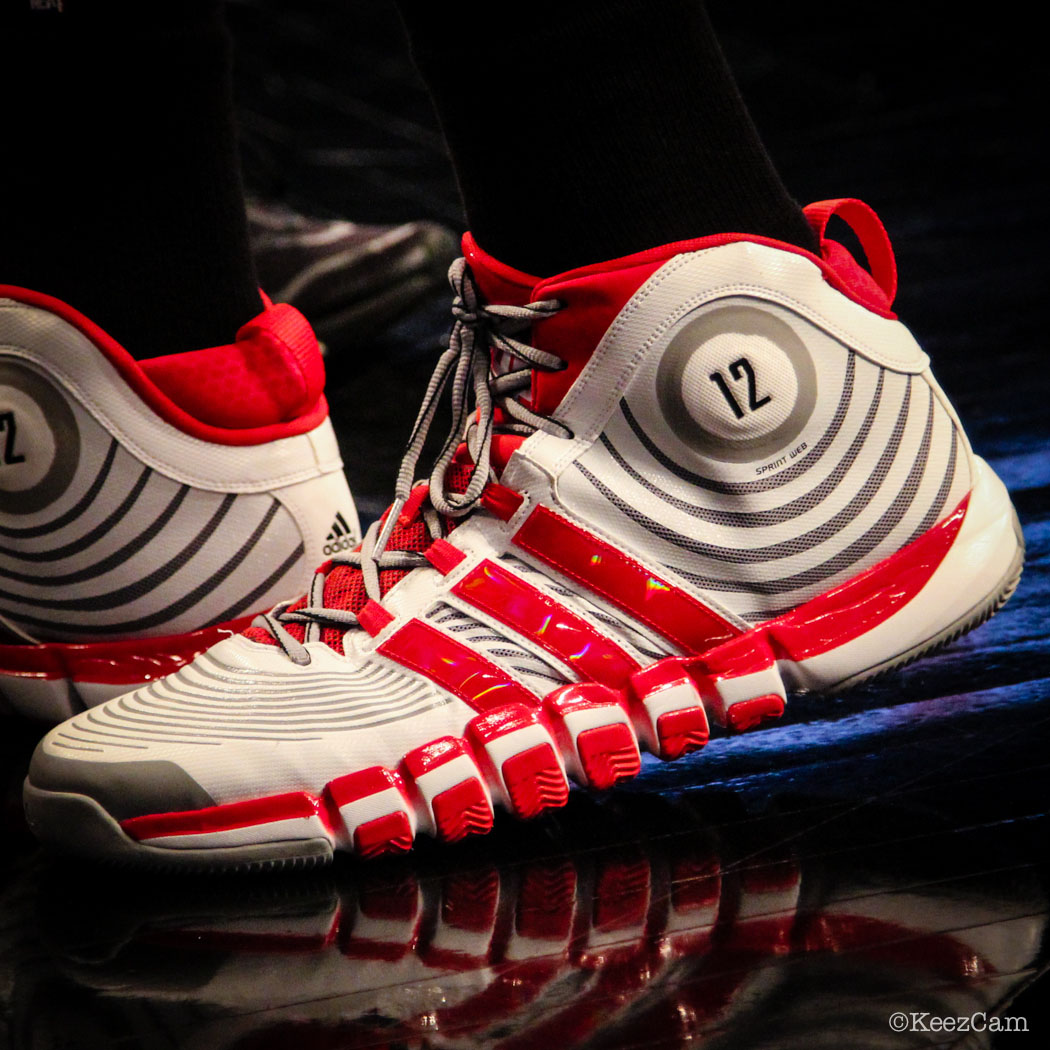 Dwight Howard wearing adidas D Howard 4 PE (1)