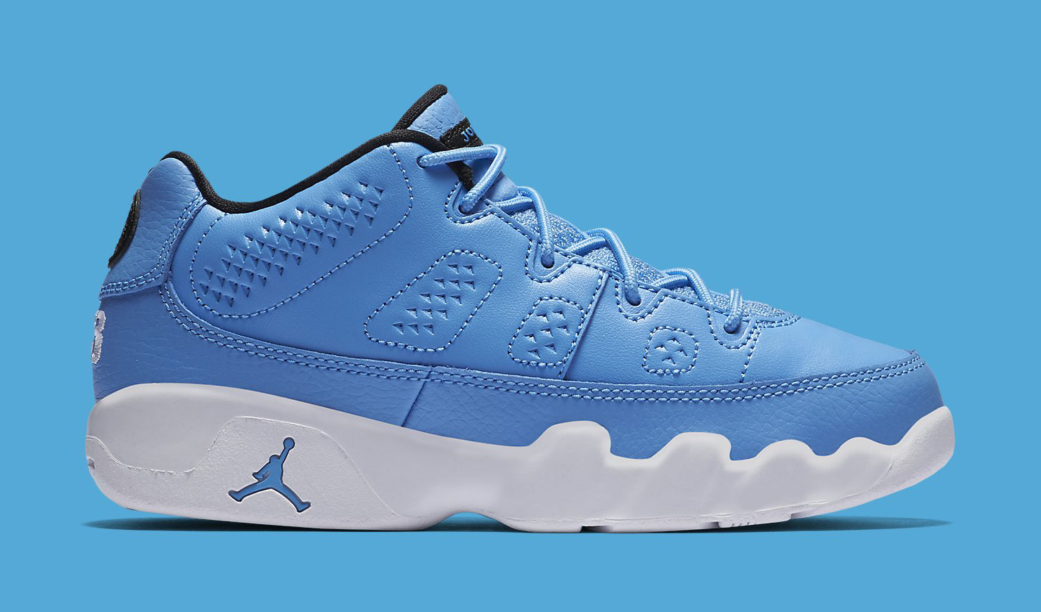 pantone 9 lows