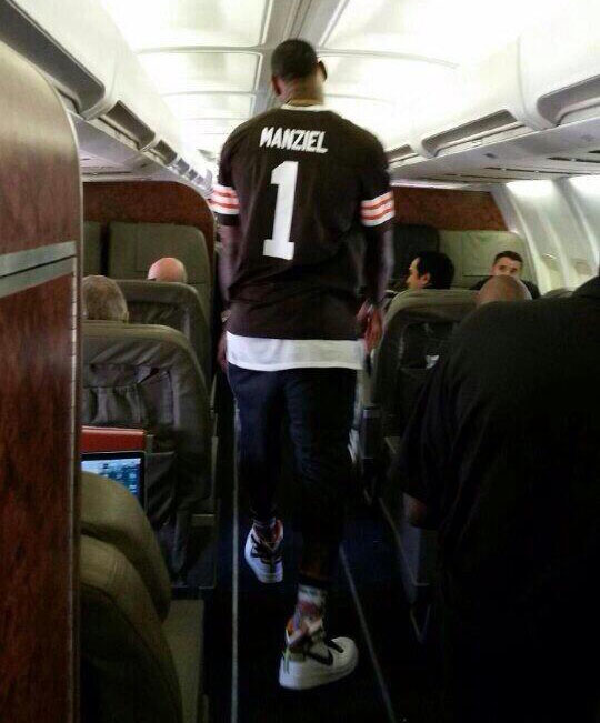 LeBron James Back in Cleveland Jersey