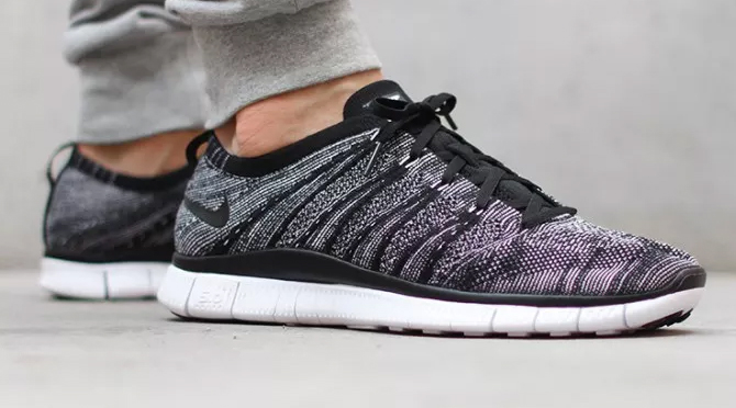 nike free oreo