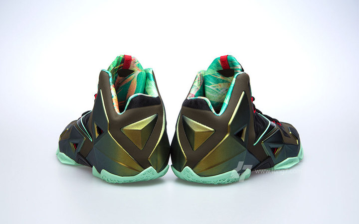 Nike LeBron XI Parachute Gold Release Date 616175-700 (5)