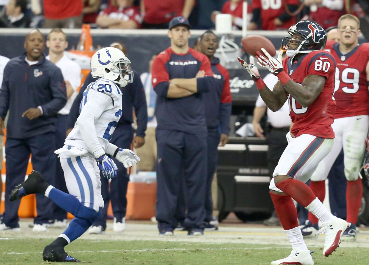 Andre Johnson Wearing Air Jordan 12 XII White/Red PE Cleats (4)