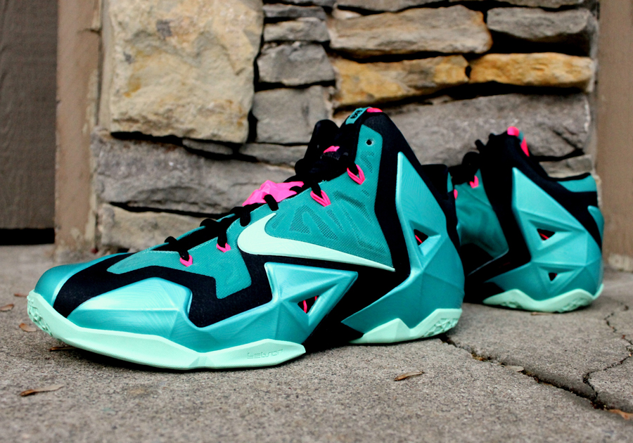 UPDATE: Nike LeBron XI - South Beach 