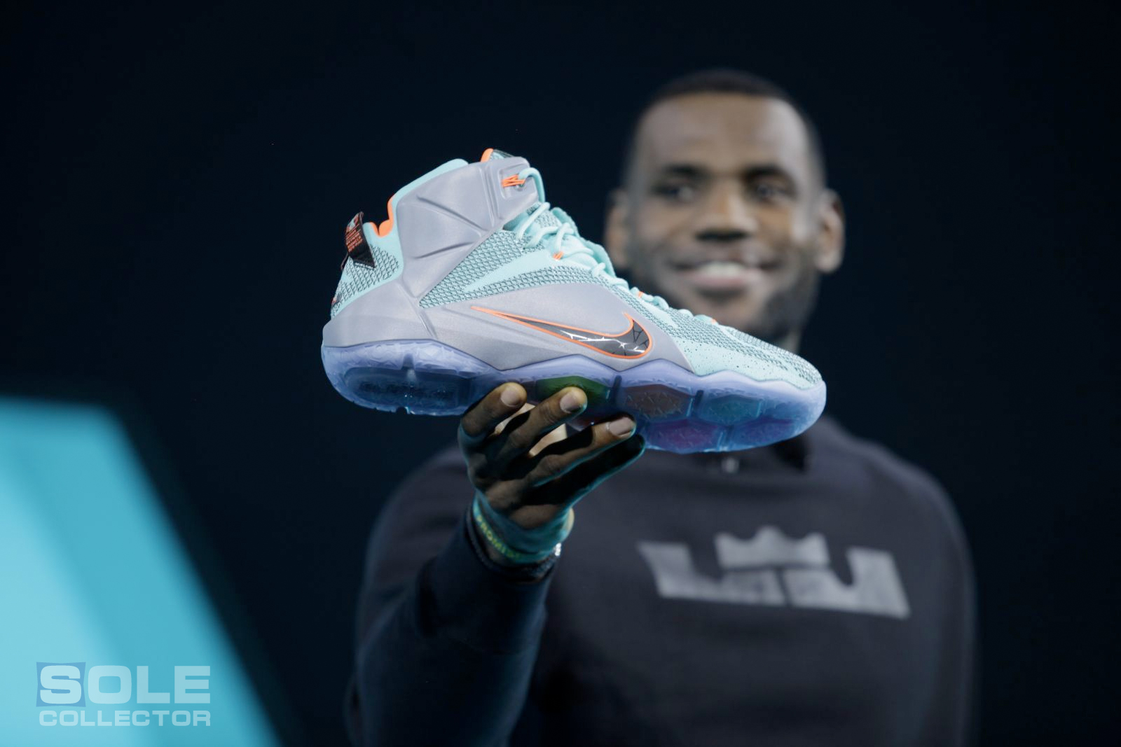 what shoes does lebron wear in games