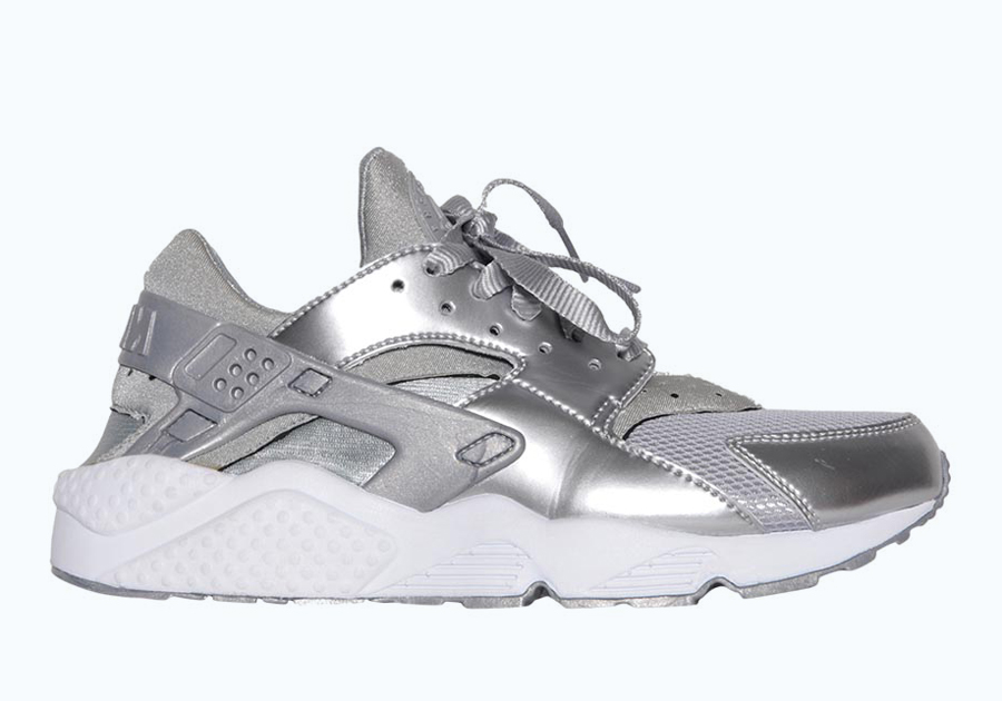 White and hotsell silver huaraches