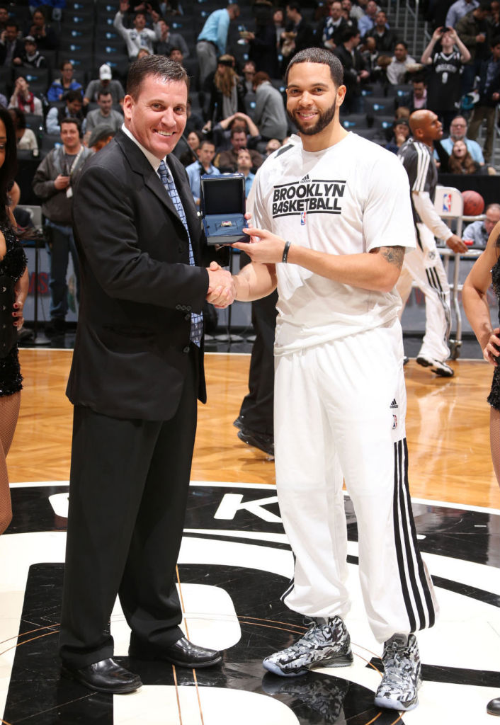 Deron Williams' Camo Nike Zoom Hyperdisruptor PE (9)