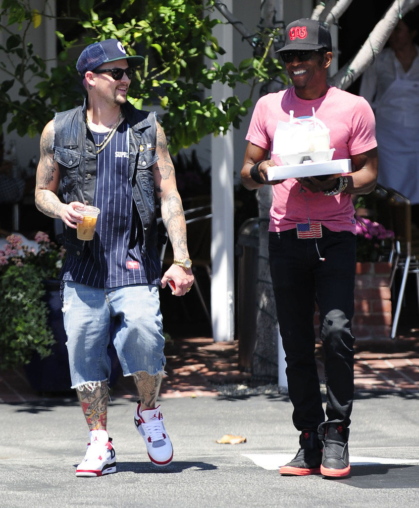 Joel Madden wearing Air Jordan IV 4 Fire Red (2)