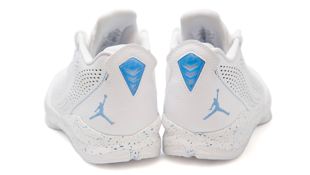 Jordan CP3.7 North Carolina Tar Heels PE (3)