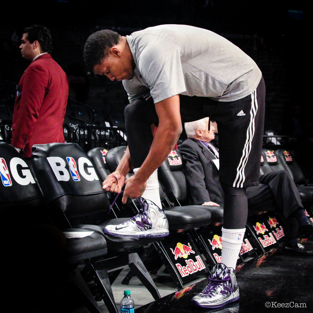 Rudy Gay wearing Nike AIr Max Hyperposite Kings PE (3)