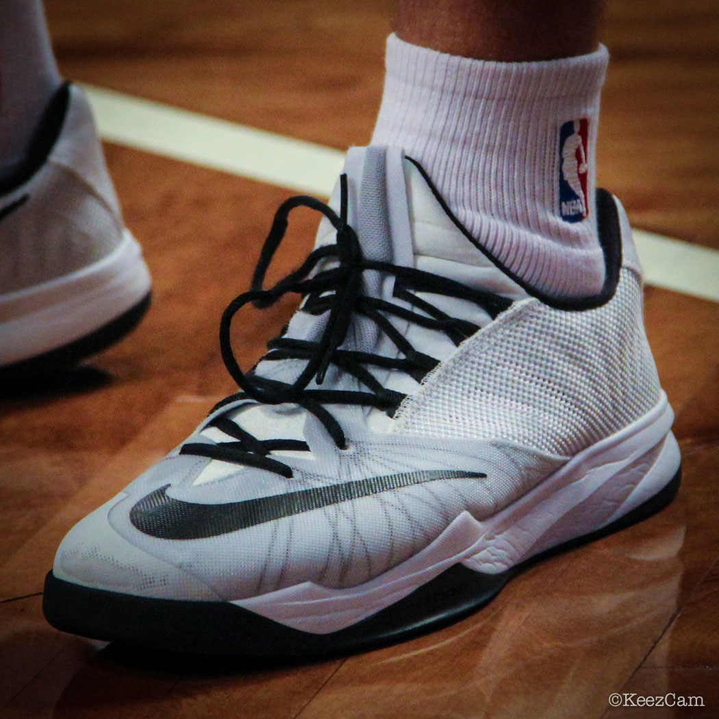 Bojan Bogdanovic wearing Nike Zoom Run the One