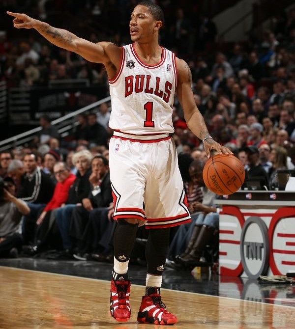 Derrick Rose wearing the adidas Crazy 8