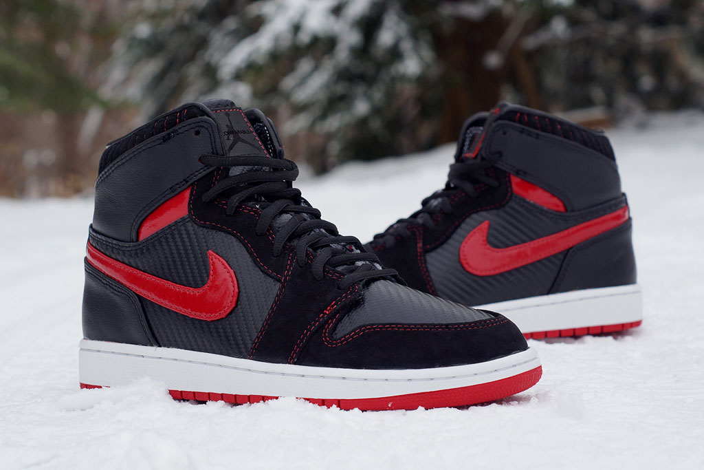 Air jordan 1 hotsell black and red suede