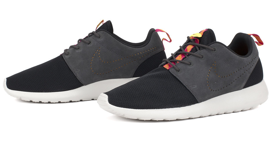 Nike best sale roshe suede