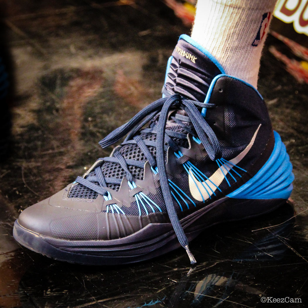 Wayne Ellington wearing Nike Hyperdunk 2013