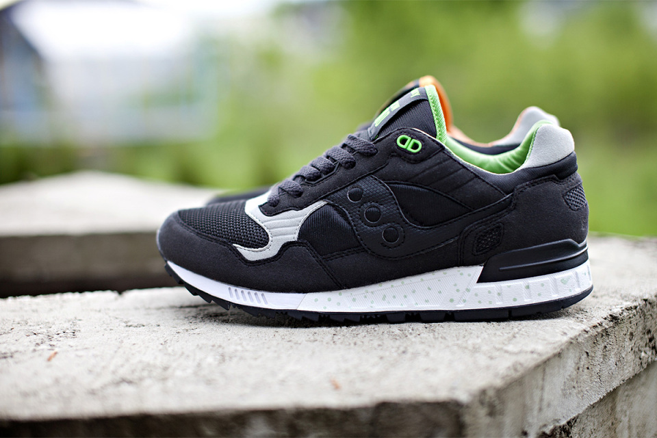 saucony shadow dark green