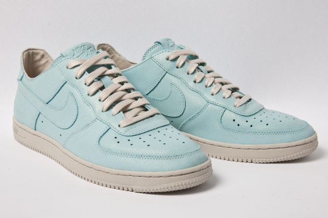 Nike air force store thin sole