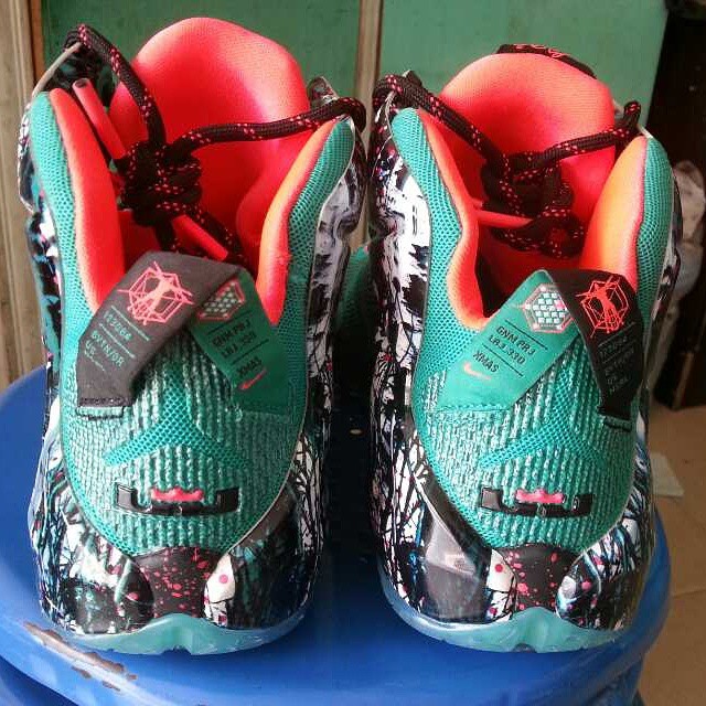 lebron 12 christmas