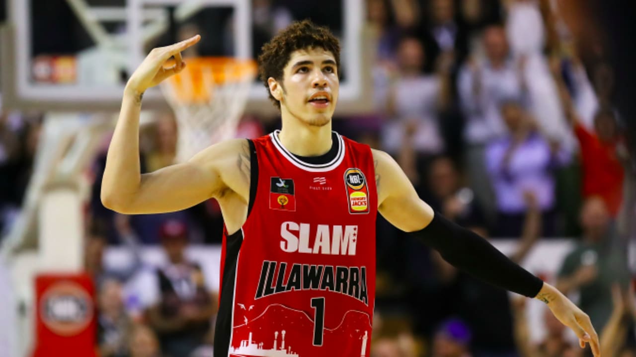 lamelo signed with puma