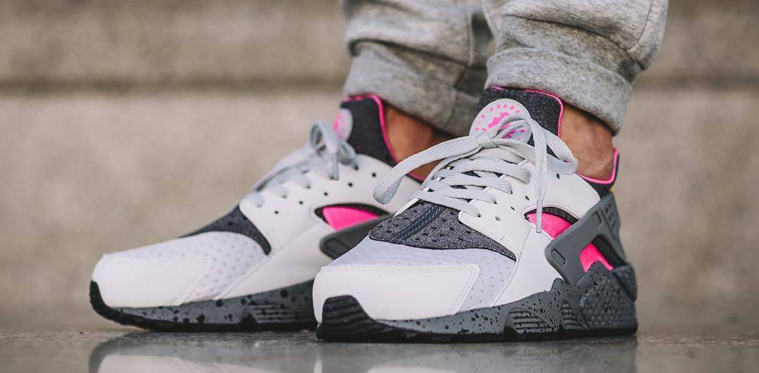nike air huarache run se special edition nike air huarache run se special edition