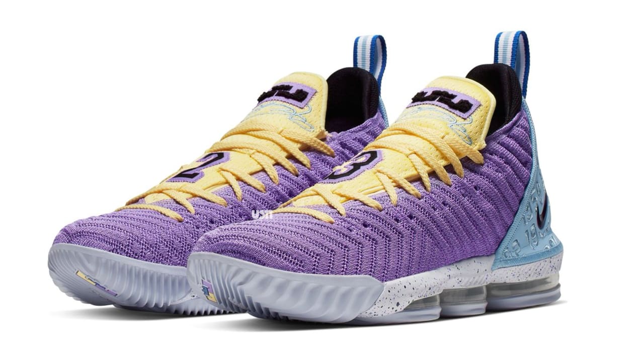 lebron 15 lakers colorway