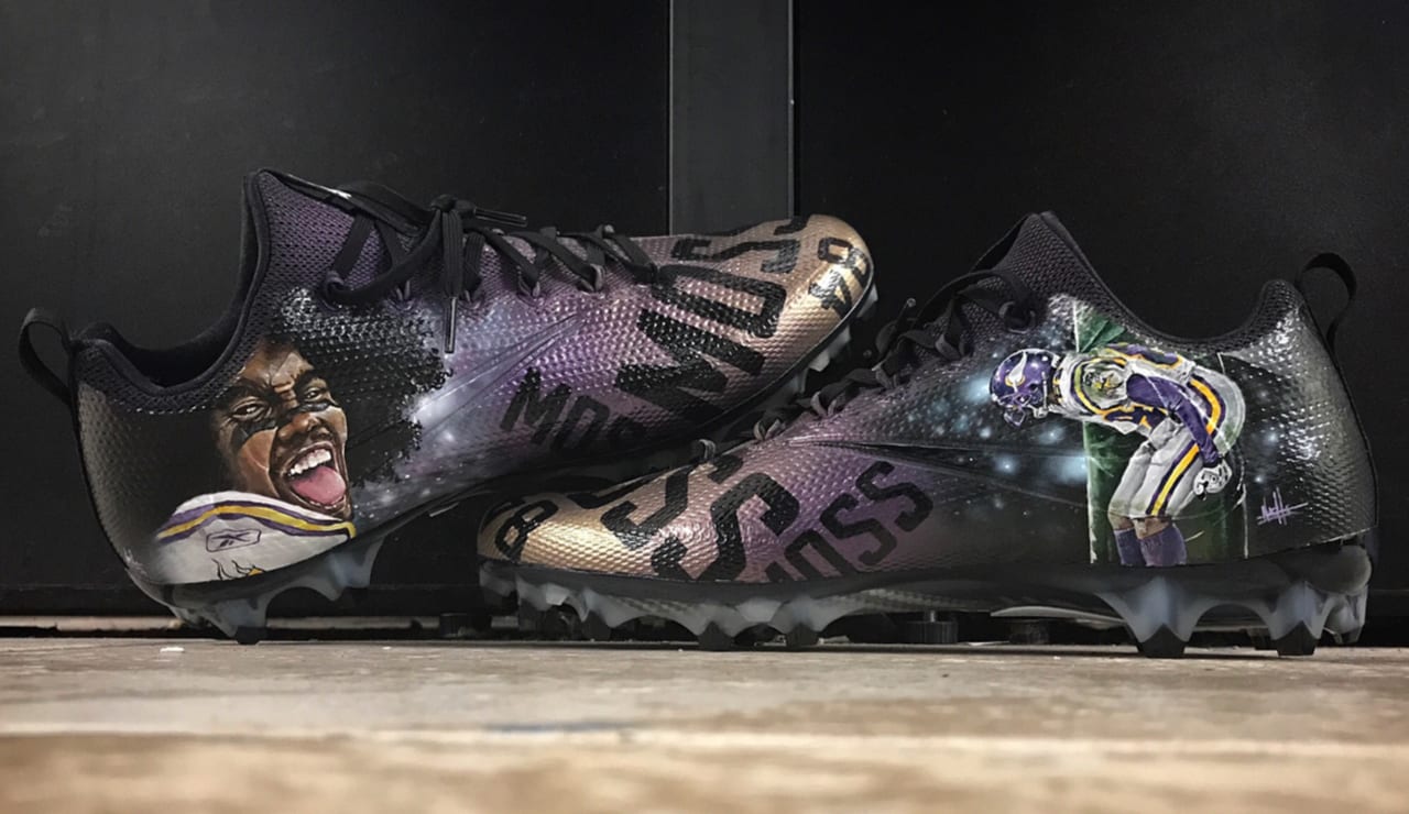 Mache S Latest Custom Football Cleat Honors Randy Moss Sole