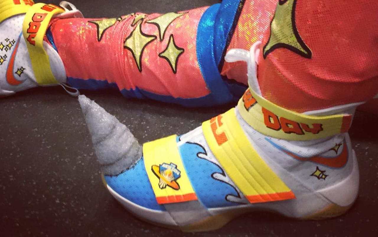 new day sneakers wwe