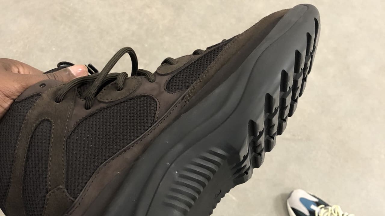 yeezy desert rat boots