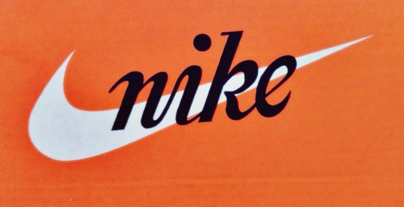 nike lowercase logo