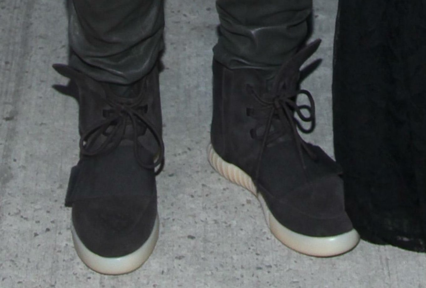 adidas yeezy 750 2adidas yeezy 750