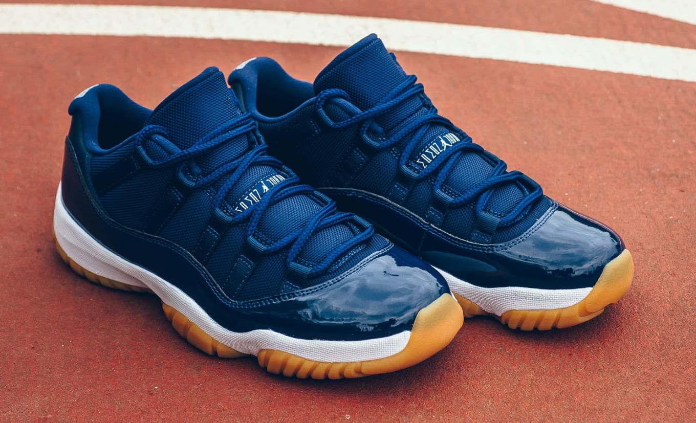 jordan 11 navy gum on feet