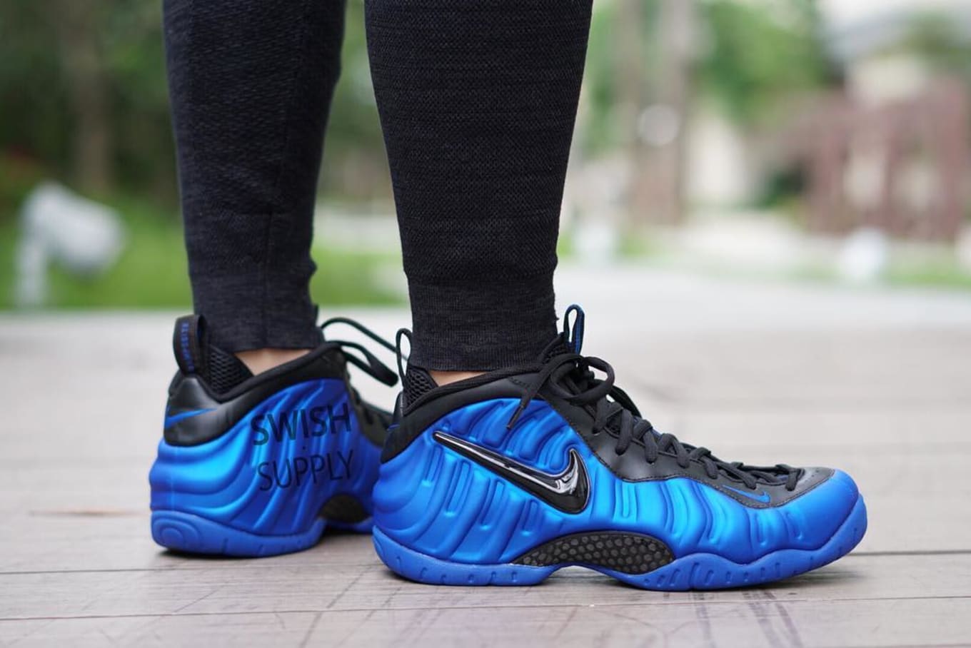 nike foamposite blue and black