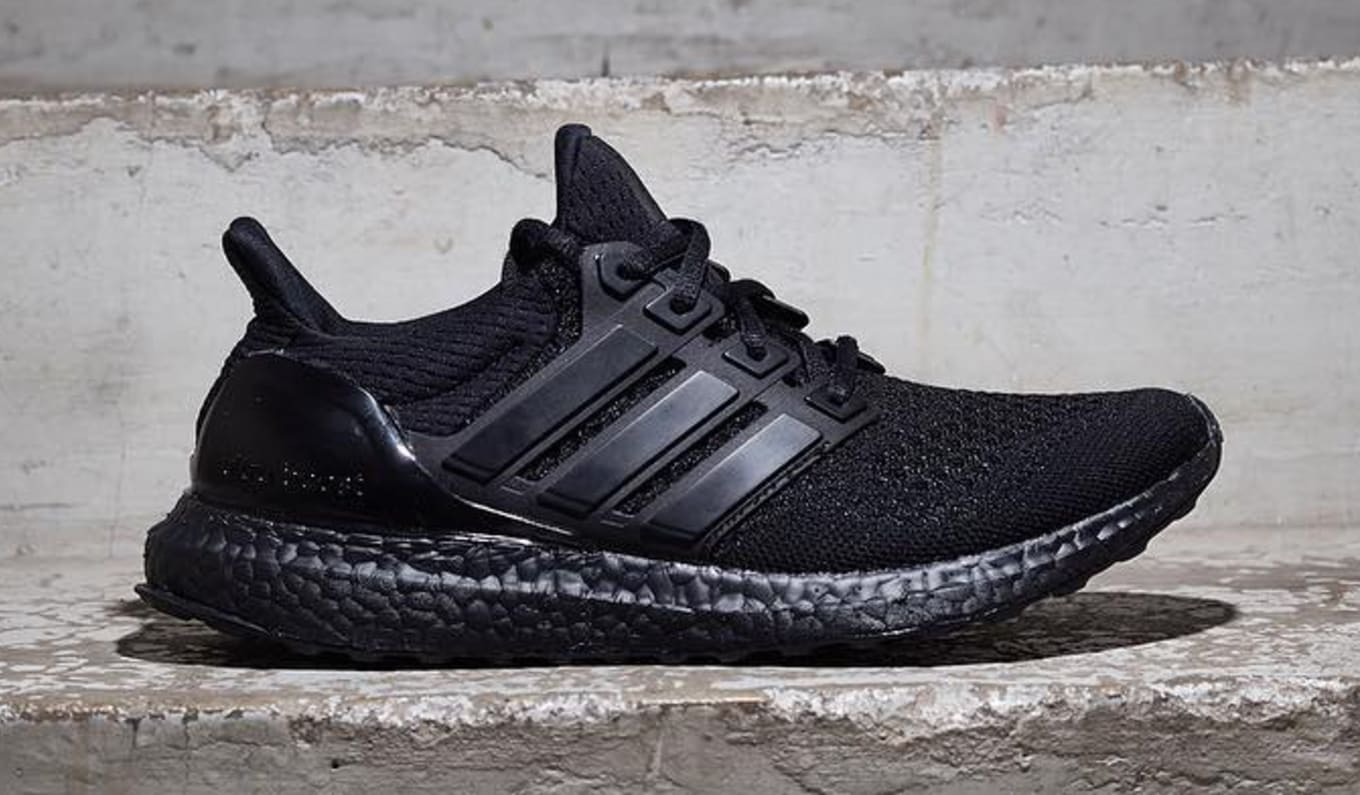 all black ultra boost