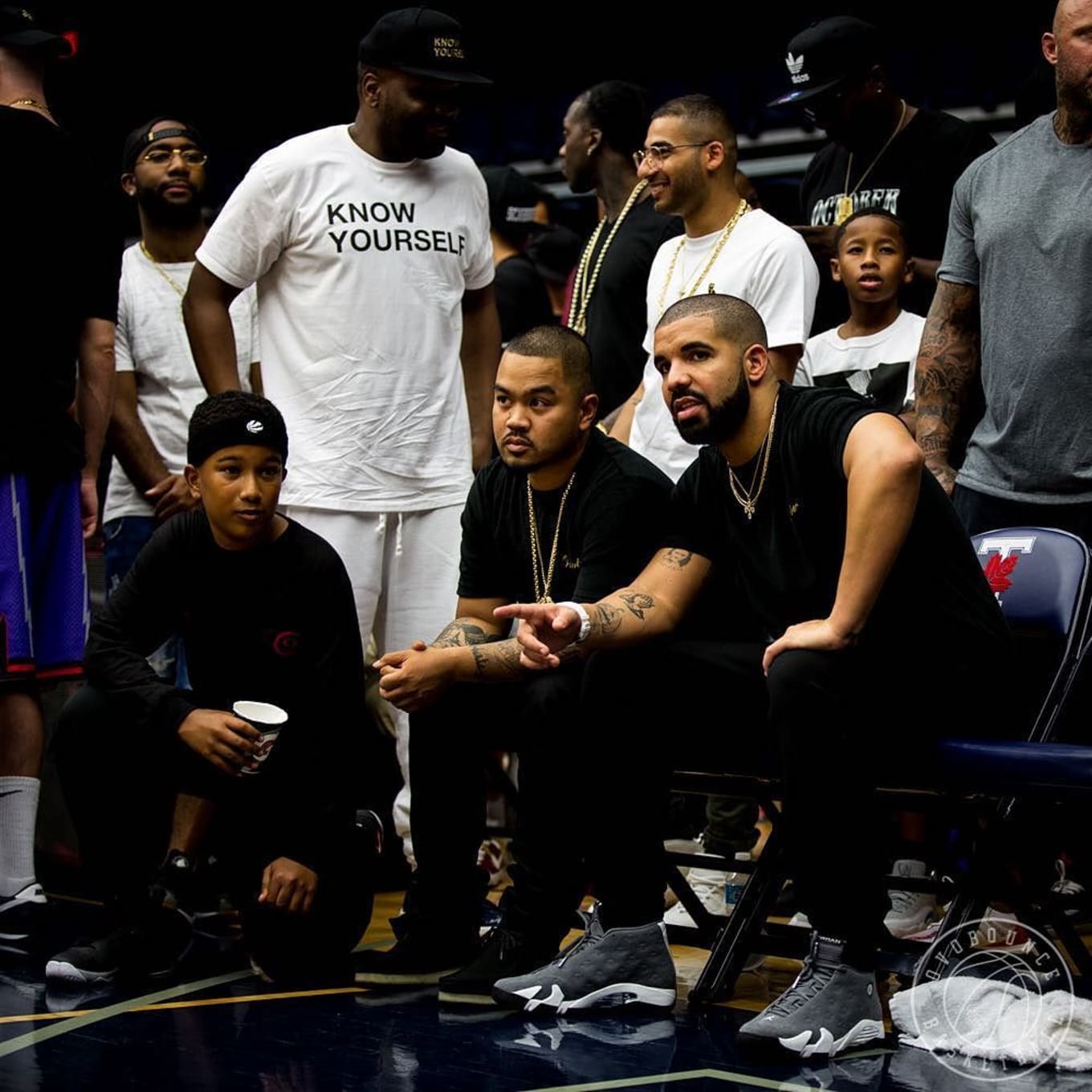 drake wearing air force ones