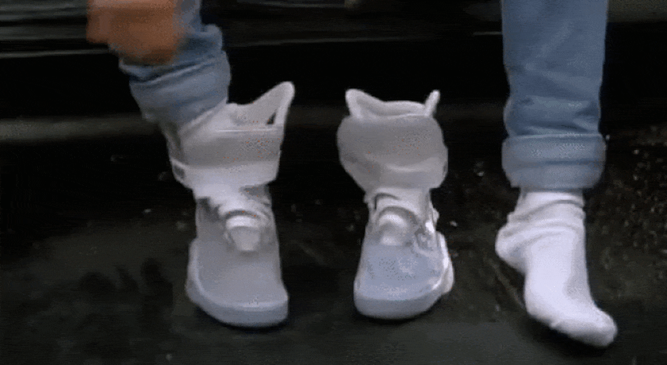 nike mag features