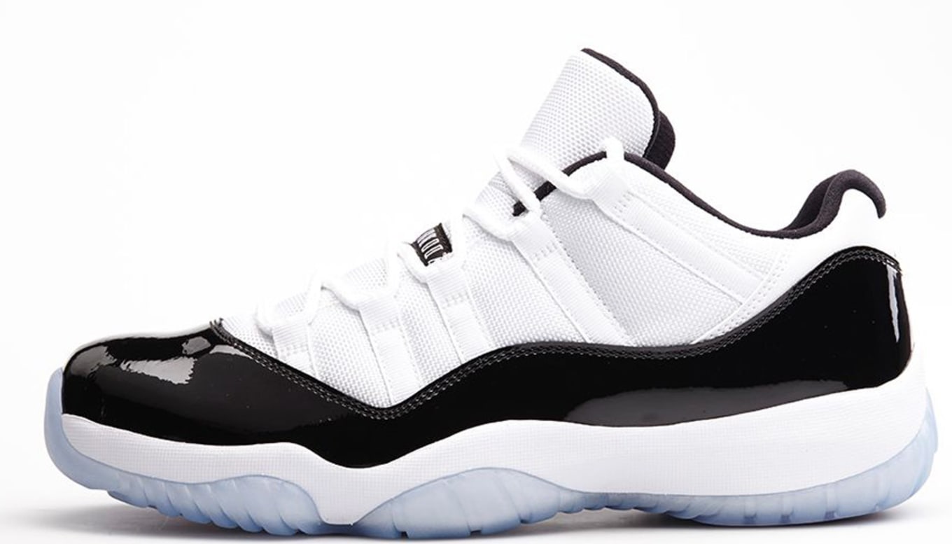 Jordan 11 low top black and white outlet
