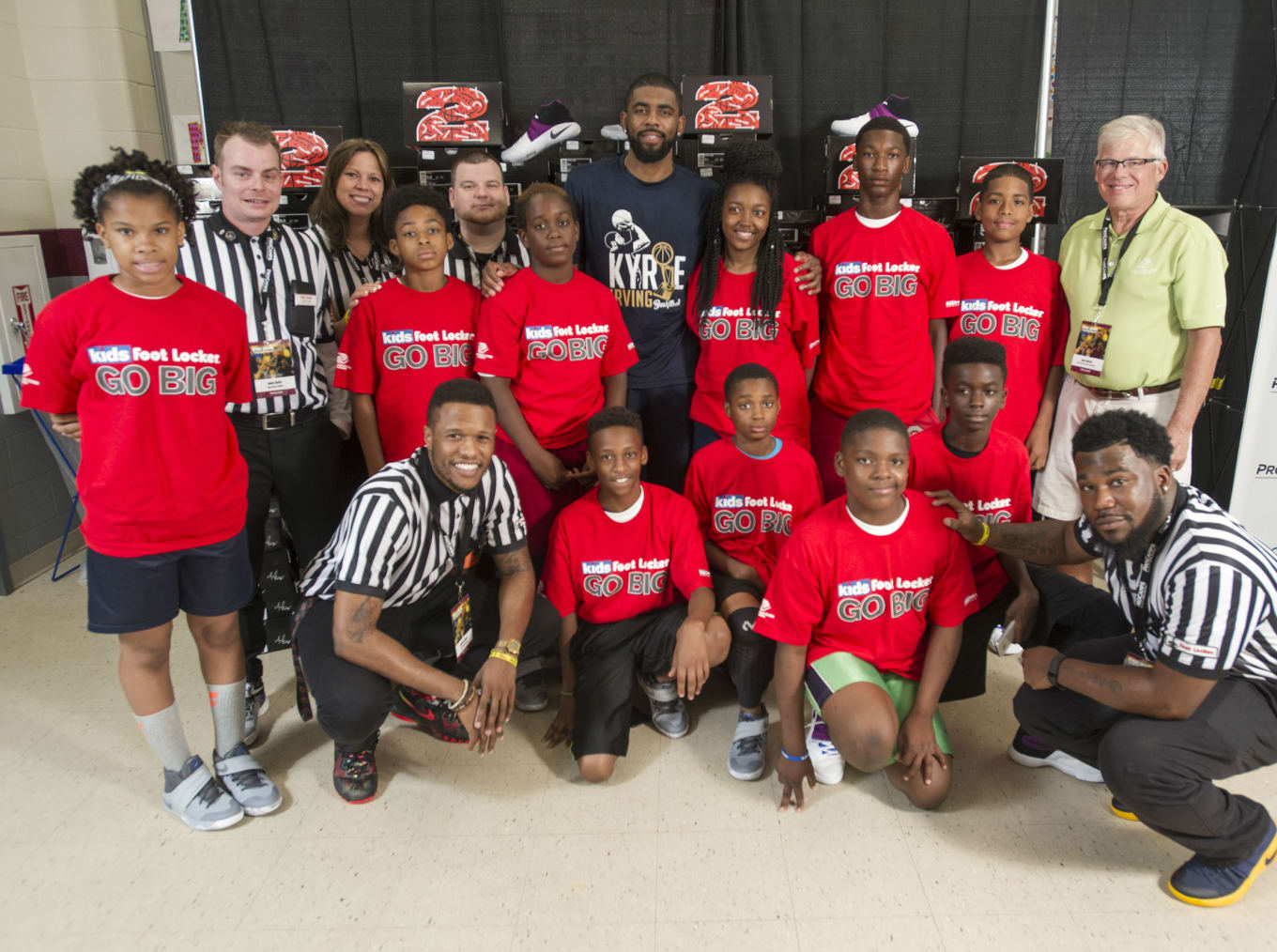 lebron james t shirt foot locker