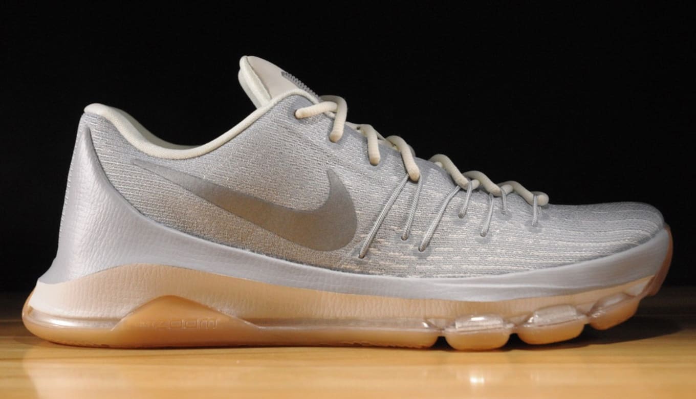 Kd 8 all white Clearance