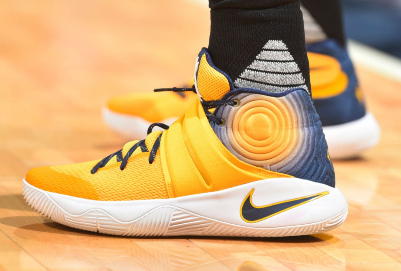 Nike kyrie 2 yellow best sale