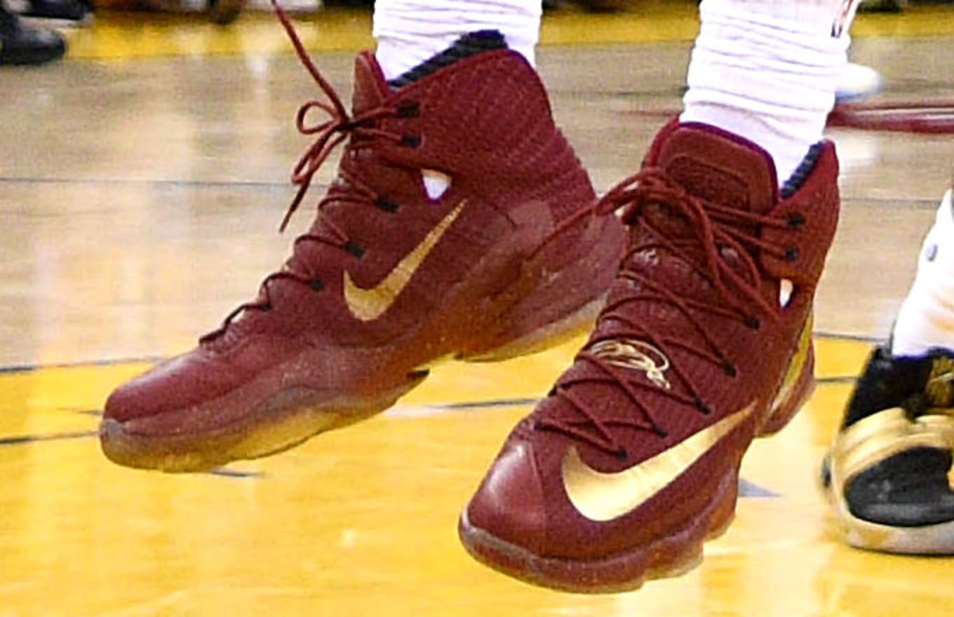 lebron 13 elite gold